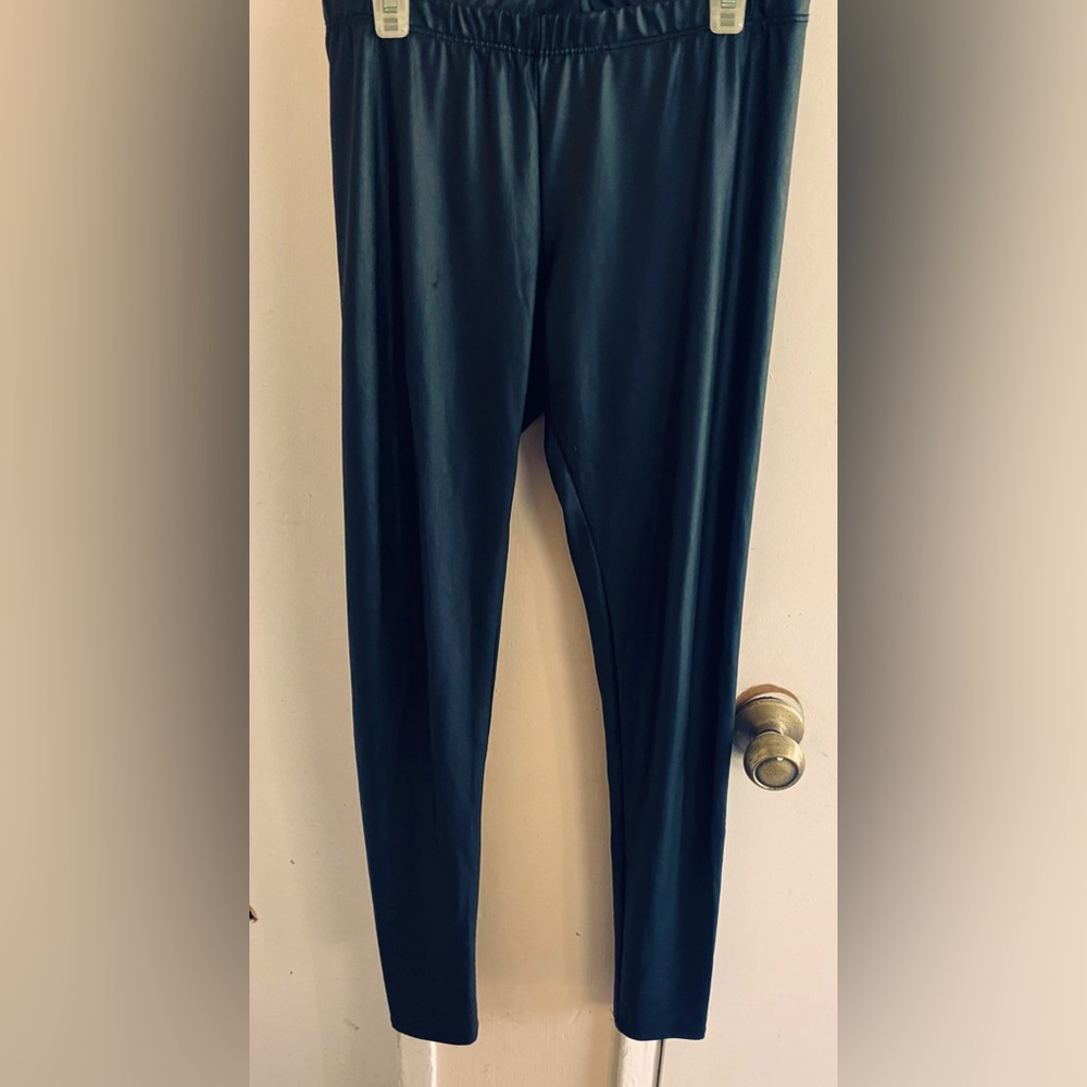 See You  Monday Liquid Black leggings size large